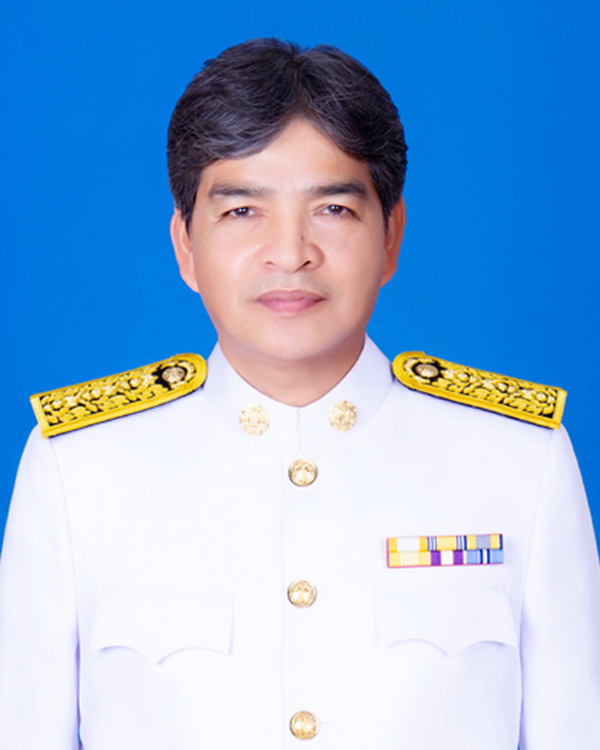 นายยุโสบ หยั่งทะเล 